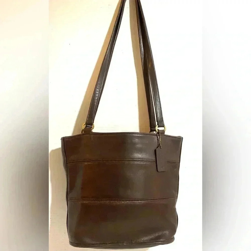 Coach vintage brown leather shoulder handbag